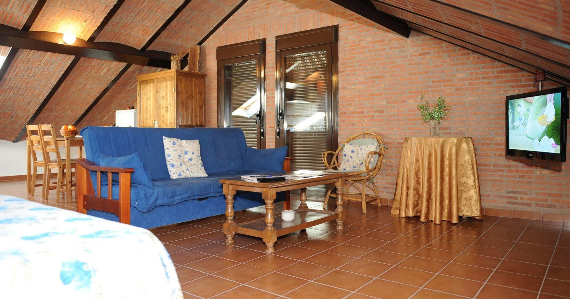 Apartamentos Rurales Monfraguee Torrejón el Rubio Exterior foto